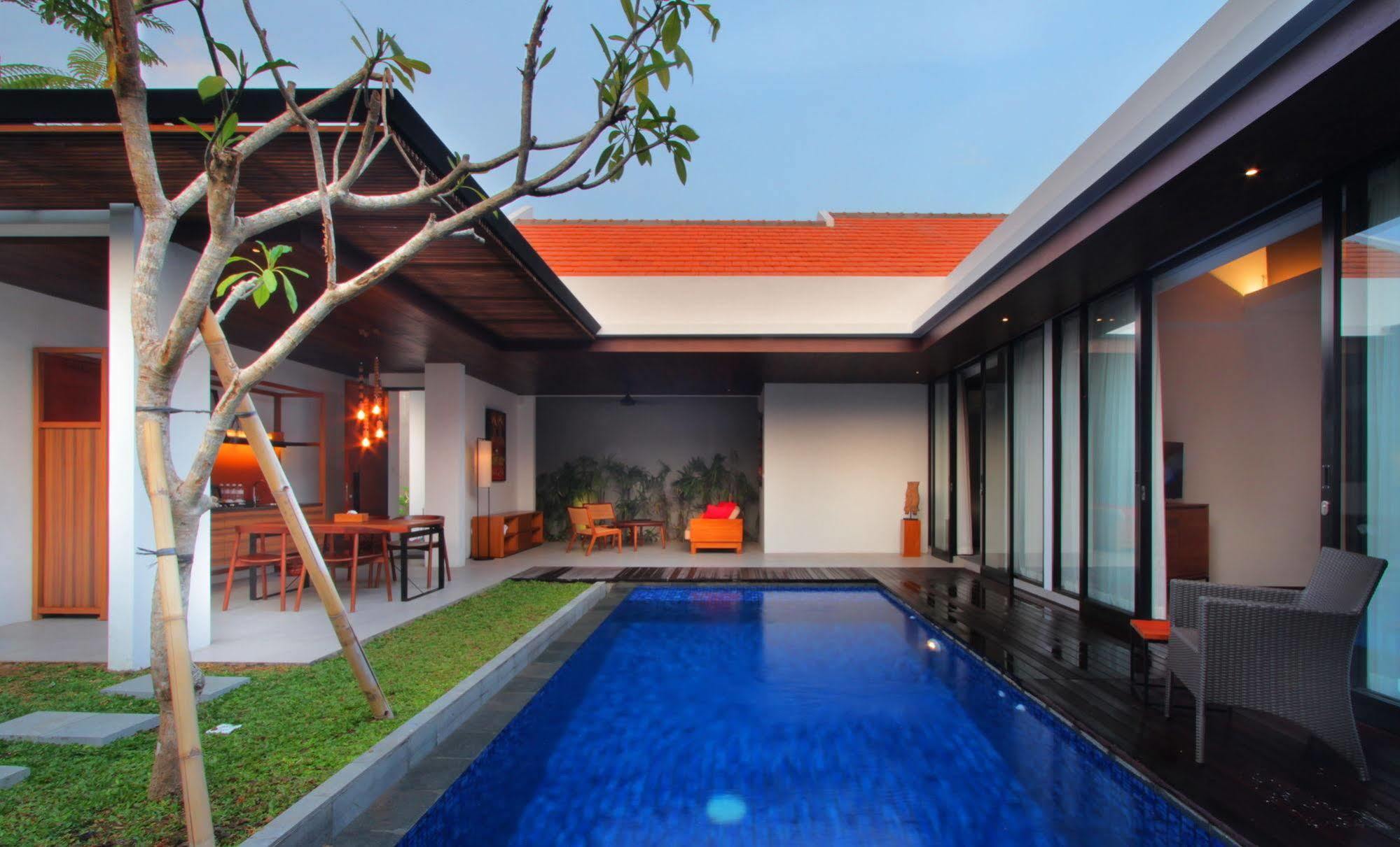Abia Villas Kuta  Exterior photo